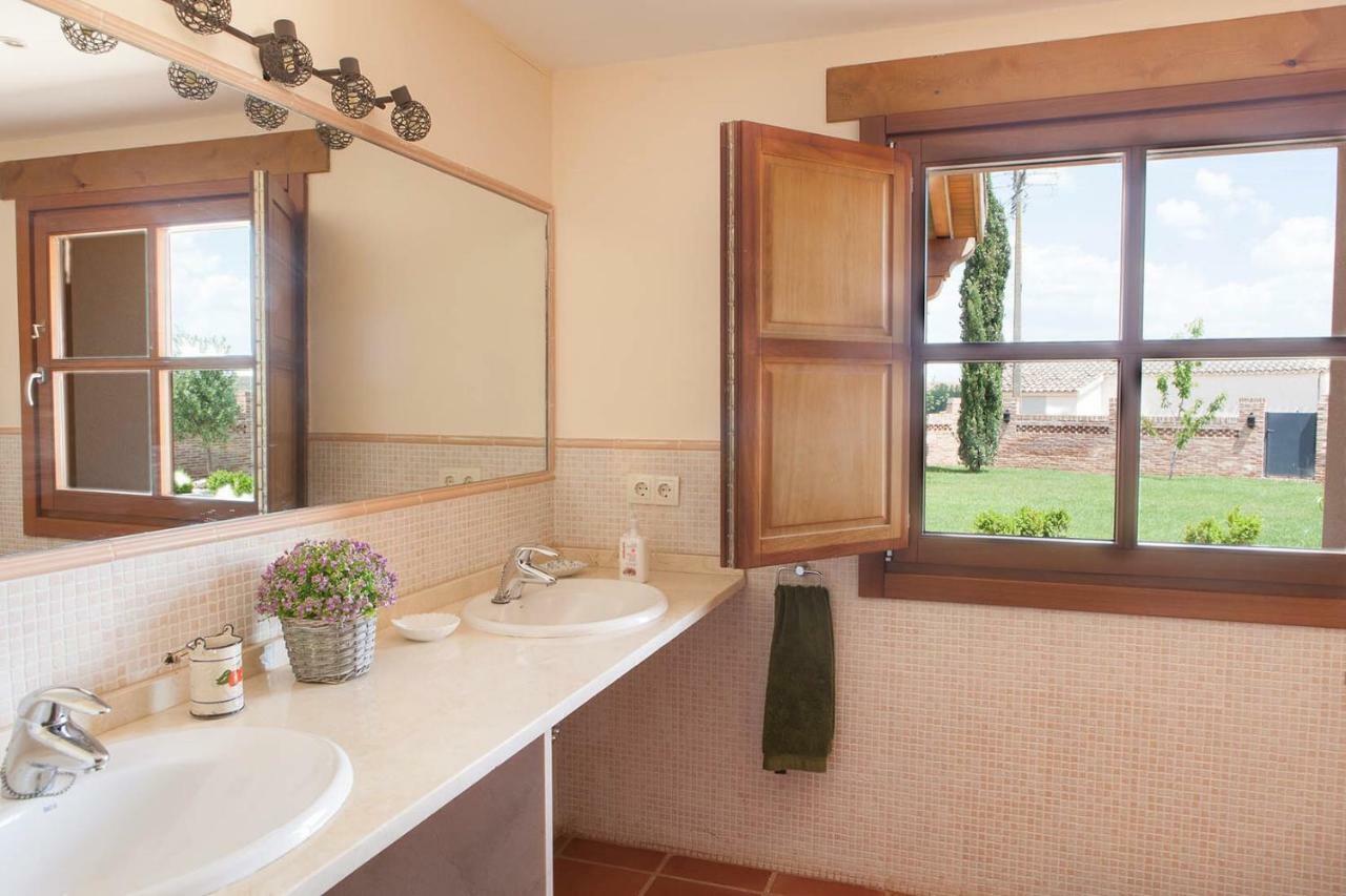 Casa Roble Guest House Almenara de Tormes Luaran gambar
